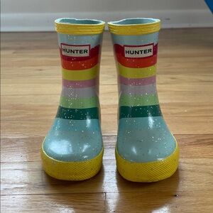 Hunter Toddler Rainbow Sparkle Striped Rain Boots | size: 5